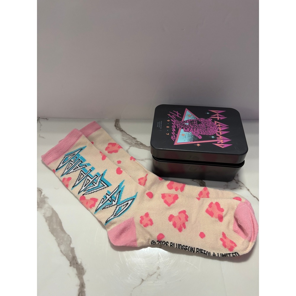 Def Leppard Hysteria 1987‎ Crew Socks in Collectible Tin Pink Leopard Print New